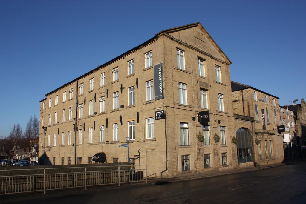 Waterfront Hotel Бригхаус Екстериор снимка